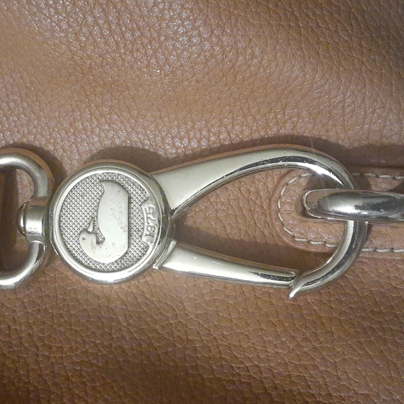 DOONEY & BOURKE LOGO LOCK SHOULDER BAG - Picture 8 of 9